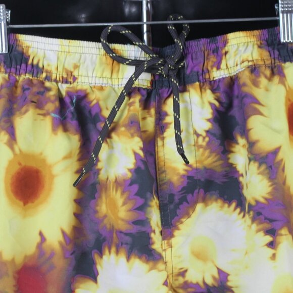 NO BOUNDARIES - Picture 2 of 6